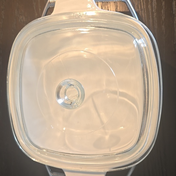 Corningware Cornflower 1.5 Qt Casserole Dish with Trivet - Picture 2 of 6